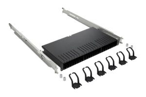 מסגרת PATCHBOX ארוכה דגם 14932 ל-24 קסטות עם 2 מסילות אחוריות, 4 אומים משושים ו-6 תפסני כבילה