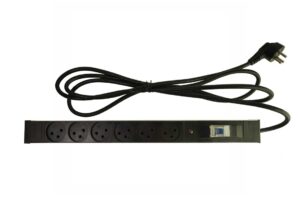 מפצל חשמל 6/12 מותאם לארון תקשורת