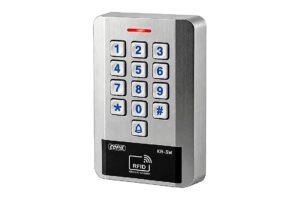 קודן לדלת כניסה KR-3W אנטי ונדל IP67 בגוף מתכת, מקשים מוארים בכחול וחלון קורא תגים RFID
